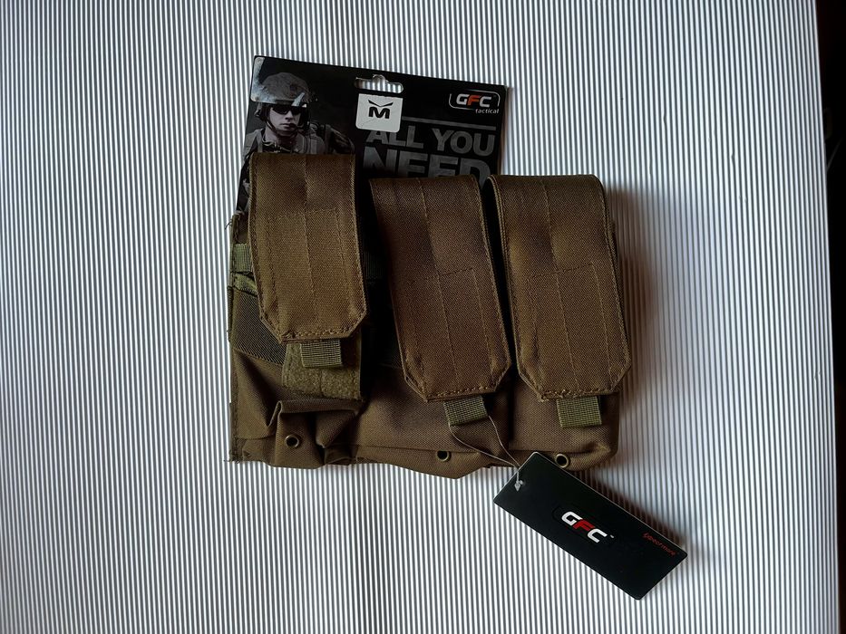 Potrójna Ładownica na Magazynki M4 zamykana COYOTE
