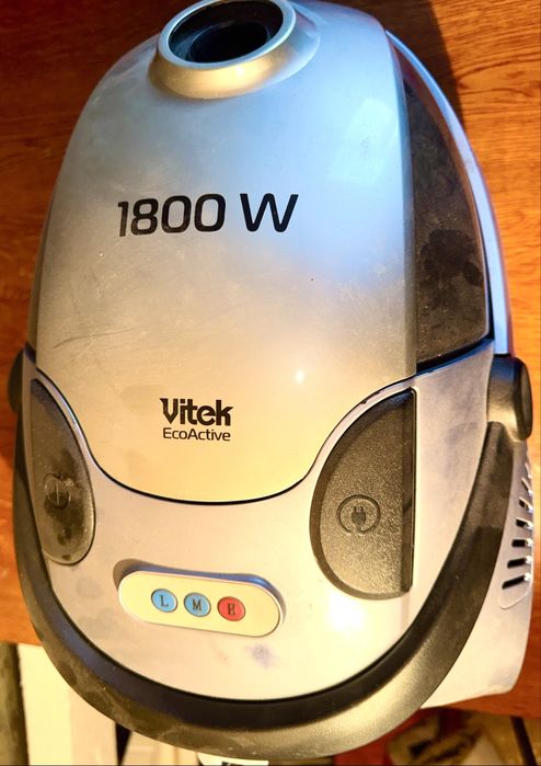 Пылесос   ….Витек ….