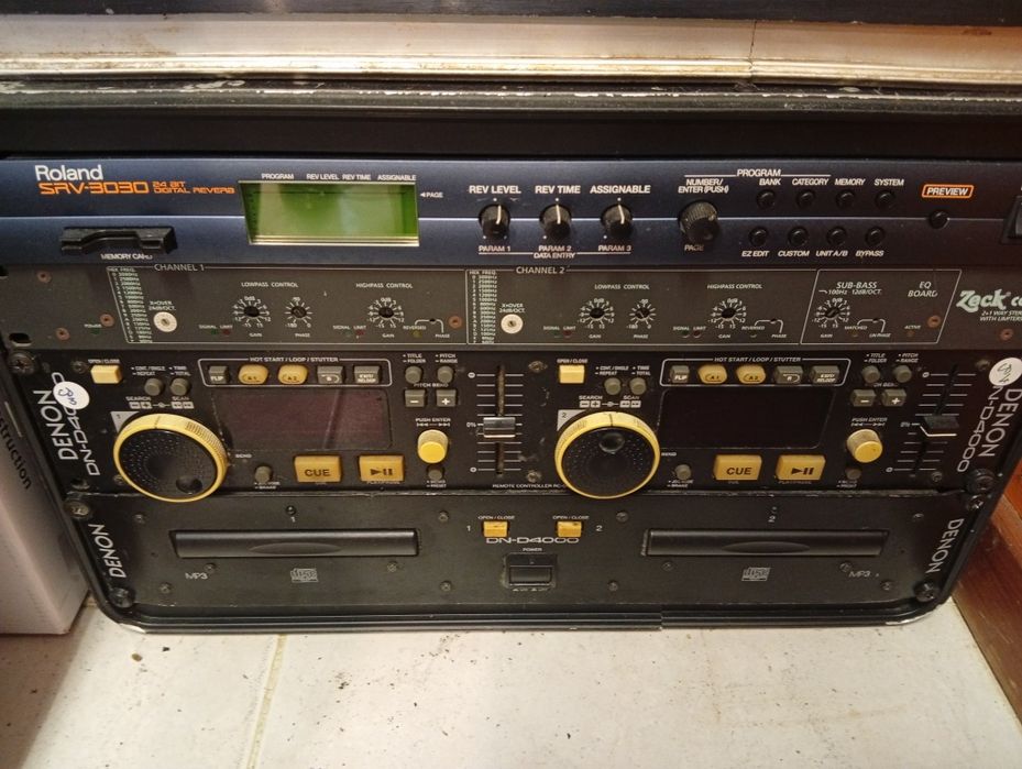 Vário material de rack