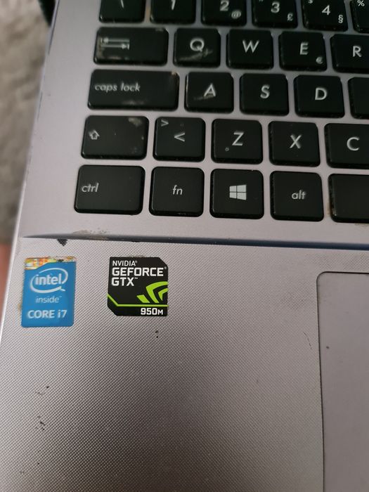 Portátil Asus k550J