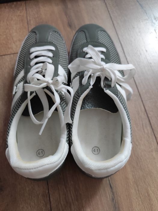 Adidasy siatka 41