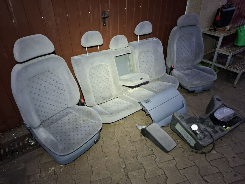 Seat Toledo 2 1.6 SRI 8V Fotele Przód Podłokietnik LC9Z Drzwi Klapa ST