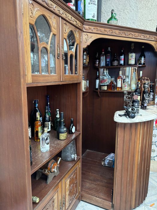 Móvel de sala grande ( bar)