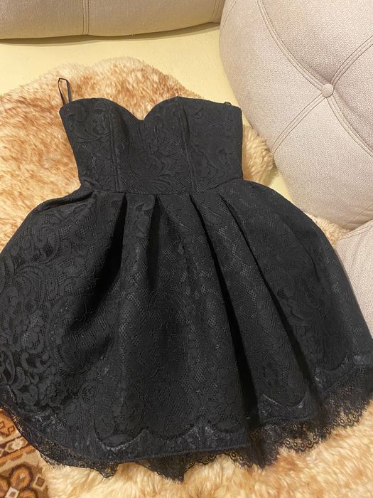 Вечірня сукня для лівчини