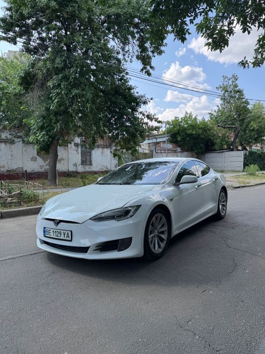 Аренда Tesla model S