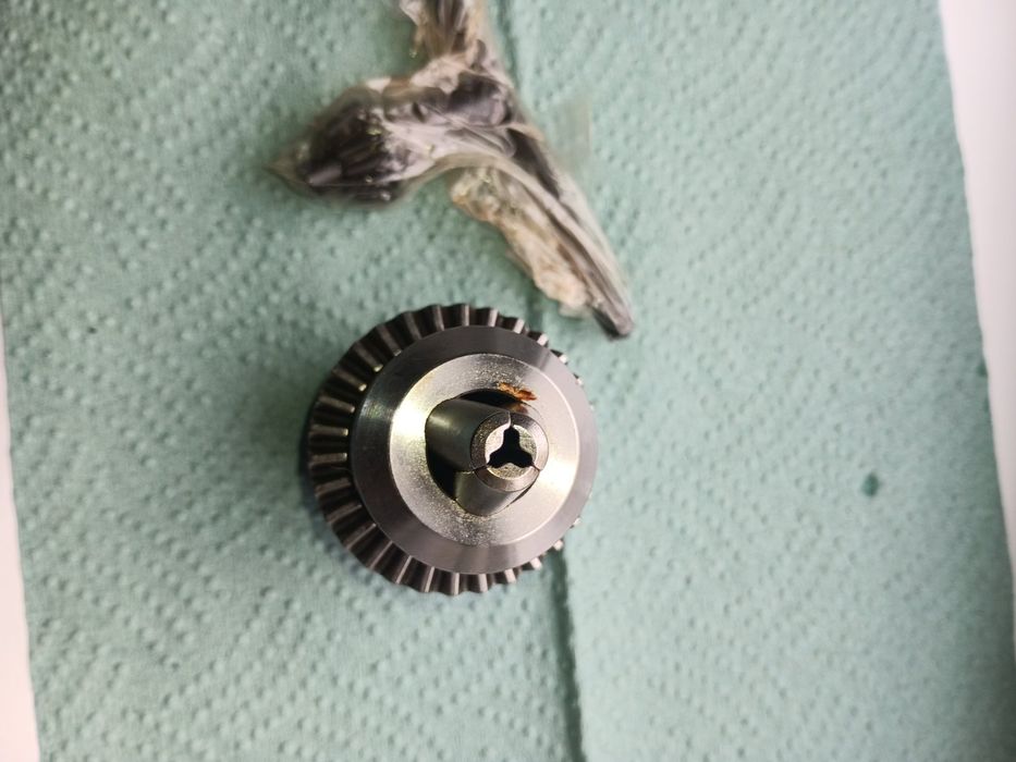 Патрон самозажимной 13-В16-2 на приспособе СССР В18 3-16 мм