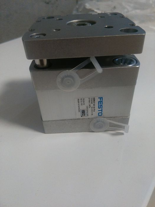 Siłownik FESTO ADNGF-63-10-P-A. nr554268