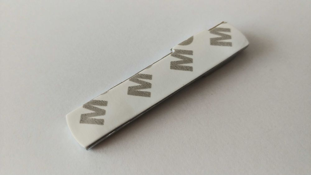 Emblemat R Line metalowy