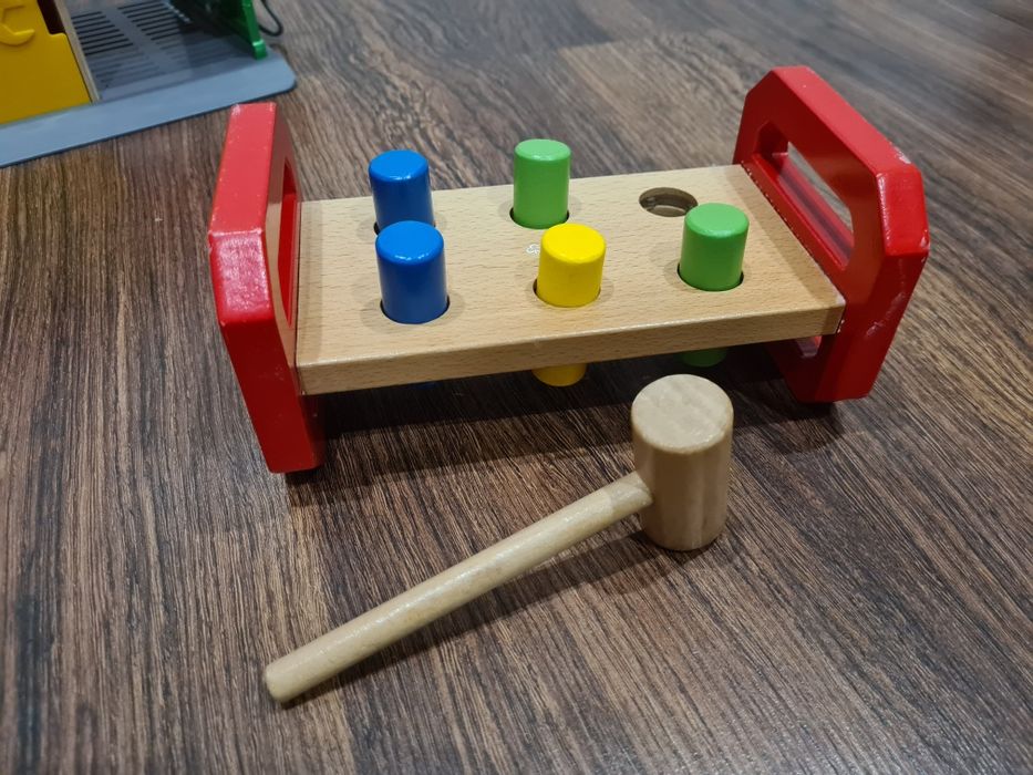 Drewniany parking ikea + przebijanka trefl