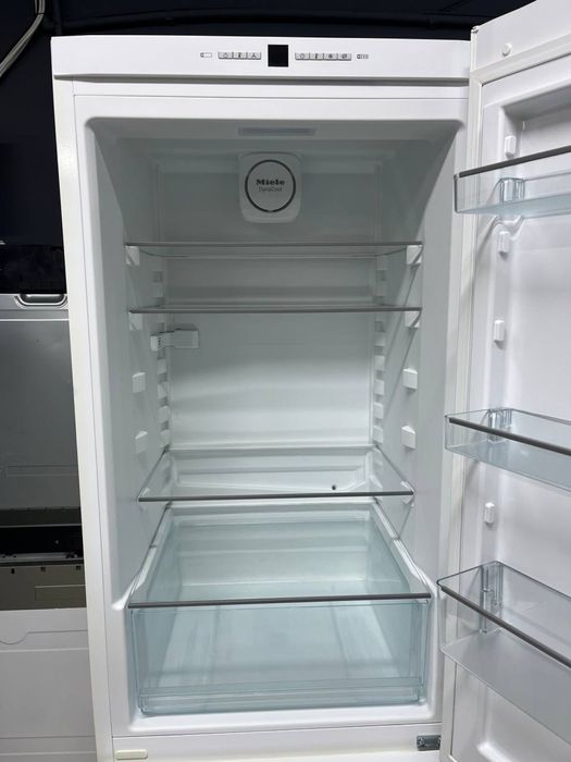 ГАРАНТИЯ! Холодильник Miele KFN 28133 D ws Холодильник Миле бу киев