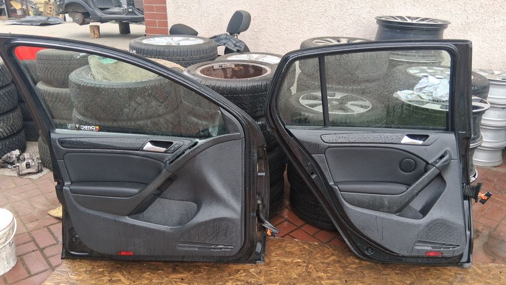 Drzwi lewe przednie i lewe tylne VW Golf VI