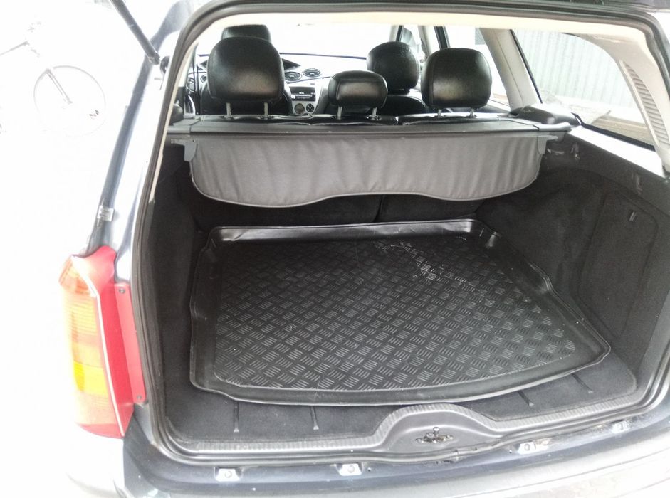 Продам ford focus 2004 бензин16