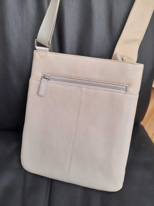 Torebka listonoszka marki Radley - kremowa - ecru - naturalna skóra