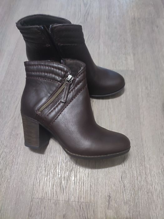 Демісезонні чоботи, черевики жіночі, чобітки Clark's