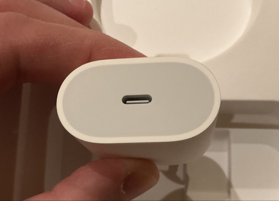 Ładowarka APPLE 20W, usb-c,model: MUVV3ZM/A,  nie użwana