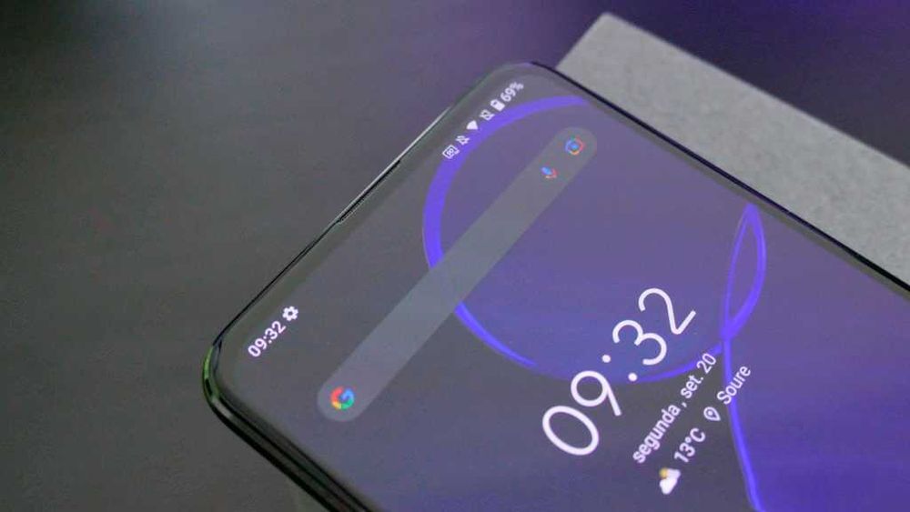 Asus ZenFone 8 Flip 6.7", Telemóvel Android 13 (8 GB RAM, 256 GB ROM)