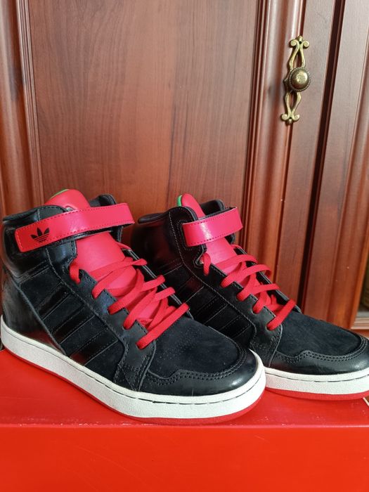 Кросівки Adidas. Оригінали