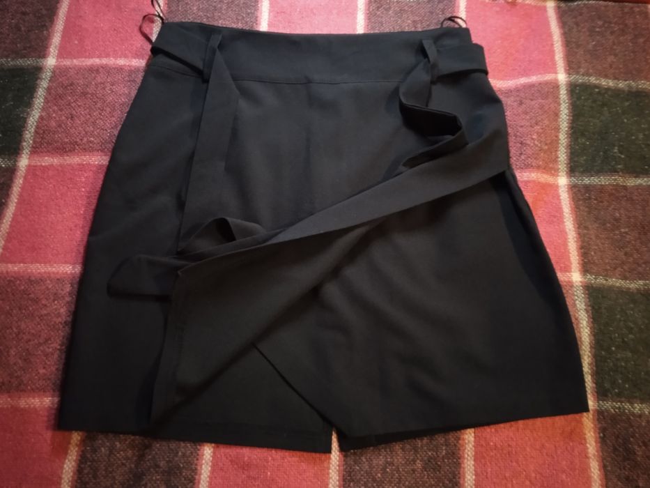 Продаю нові спідниці