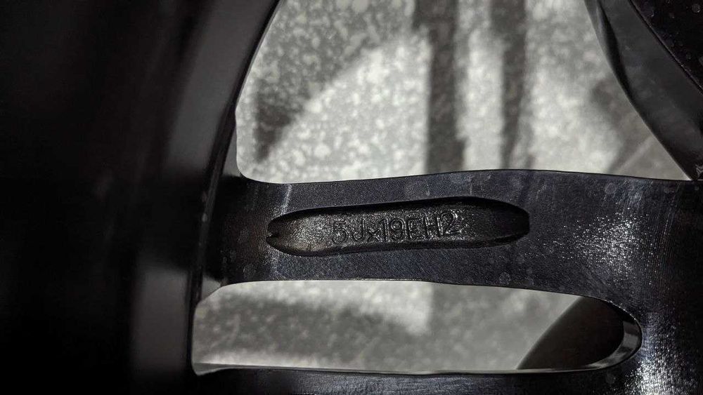 Диски Carmani 5/114.3 R19 8.5J ET35 dia72.6mm (Tesla Model 3)