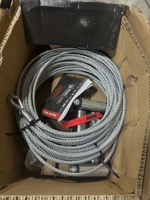 Трос стальной 30м длины с направляющим