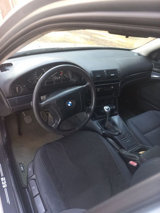 Продам BMW 520 i