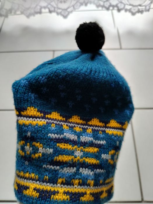 Niebieska czapka zimowa narciarska