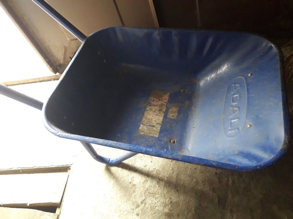 Тачка садовая, строительная одноколесная