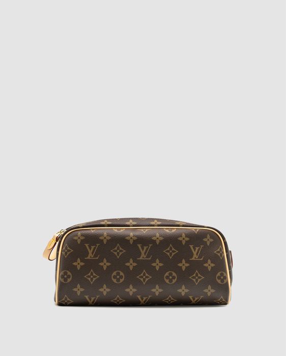 Косметичка Louis Vuitton Dopp Kit Toilet Pouch in Monogram Canvas
