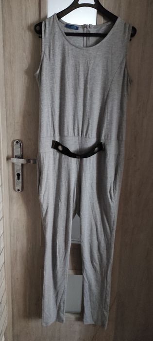 Kombinezon szary