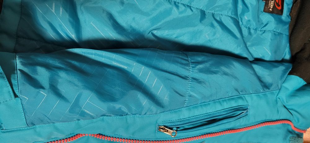 Горнолыжная куртка