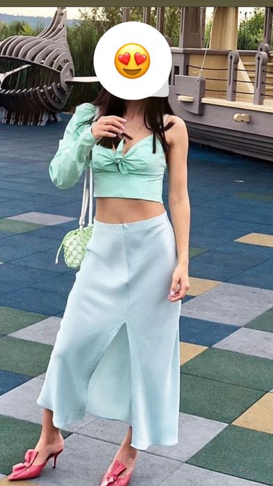 Топ Zara на одна плече