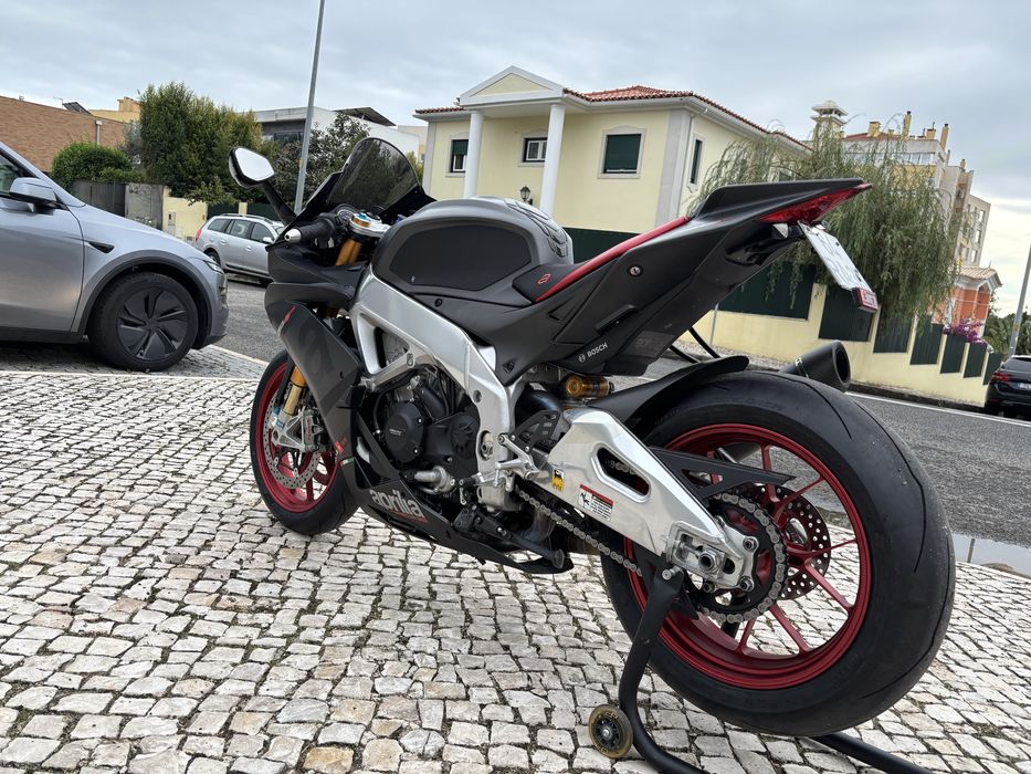 Aprilia RSV4 Só com 8536 kms Race Pack