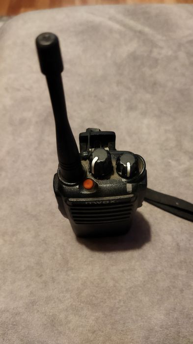 Radiotelefon przenośny cyfrowo-analogowy DMR DV600