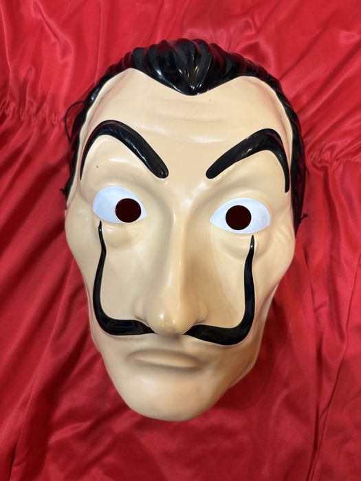Fato carnaval Casa de Papel - Salvado Dalí, tamanho adulto