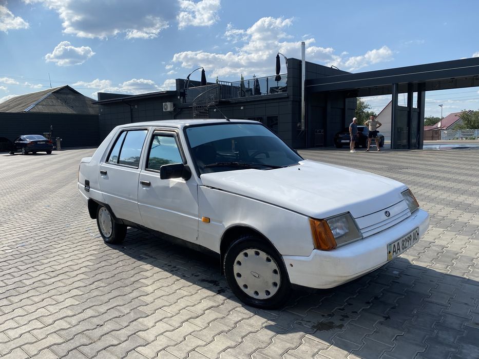 Заз 110307 Таврія