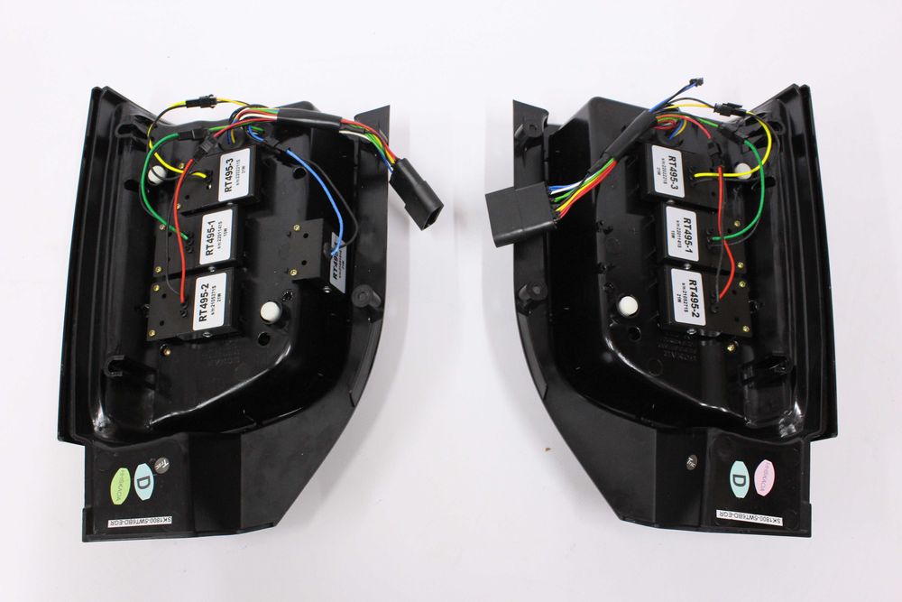 Lampy tylne tył VW T6 20-21 Transporter Drzwi NEON LED BAR Dynamiczne