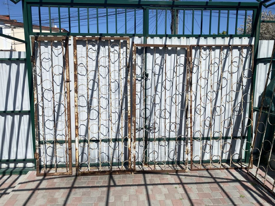 Продам секции ворот (забора)