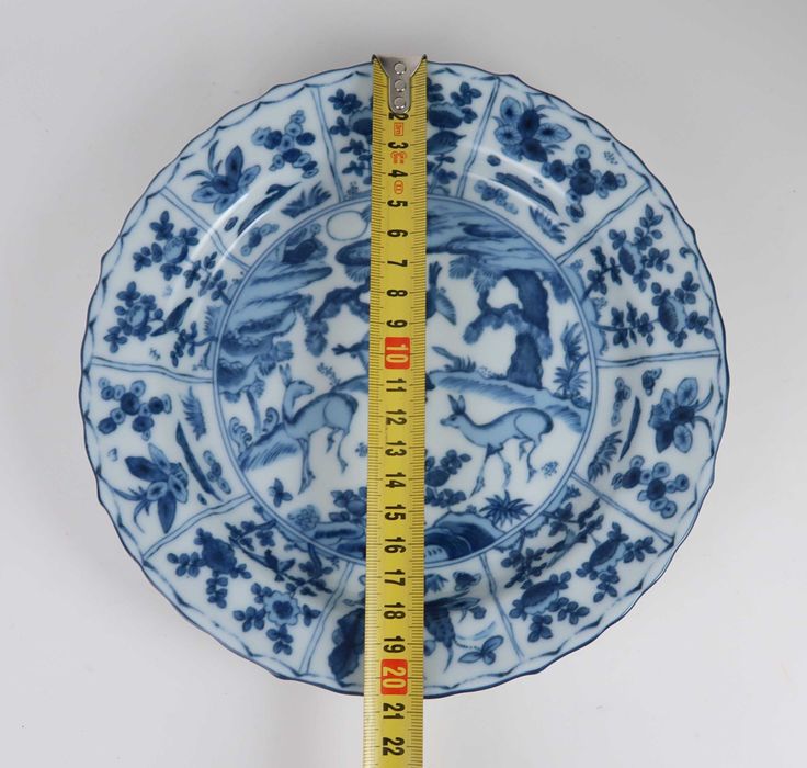 Prato porcelana azul e branca