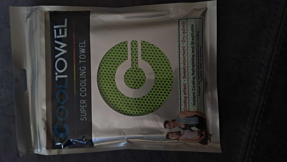 Chłodzący ręcznik sportowy - Cool towel z microfibry 30x100 zielony