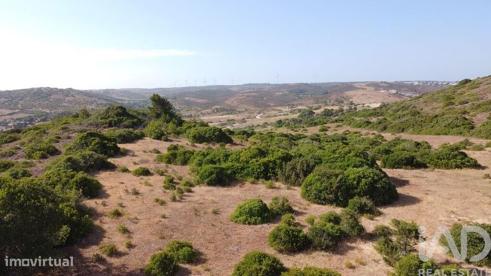 Terreno em Budens de 4320,00 m2