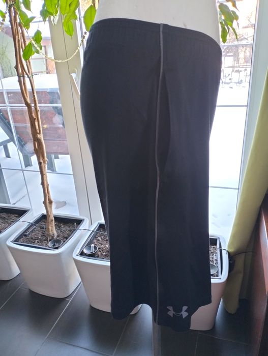 Spodenki czarne Under Armour r. M