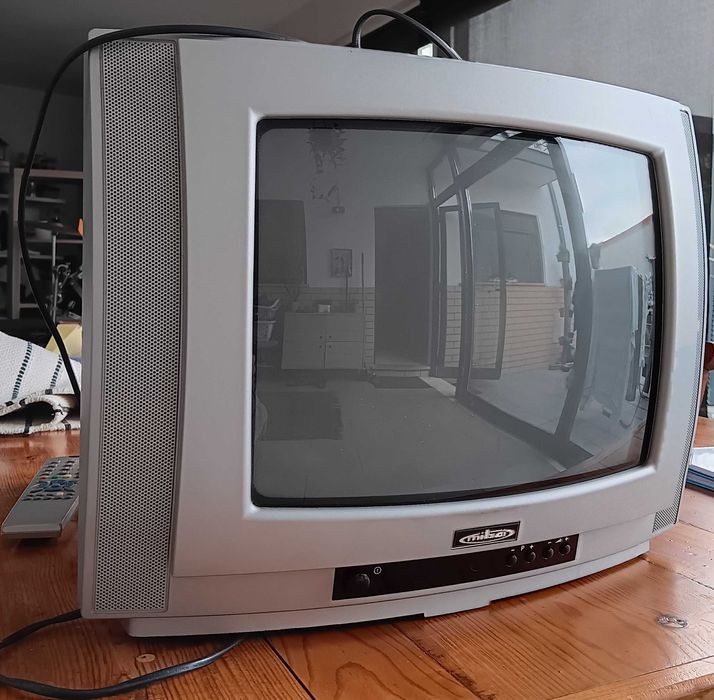 TV a cores Mitsai