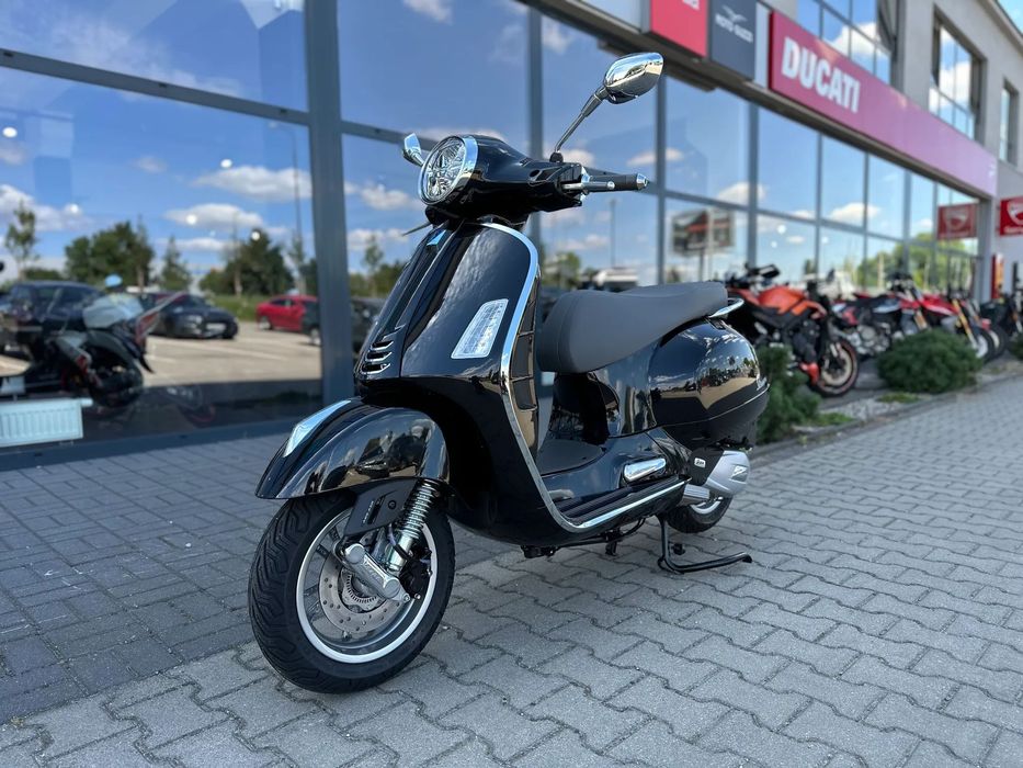 Vespa GTS 125 E5+2025 / WYPRZEDAŻ / Salon Łódź