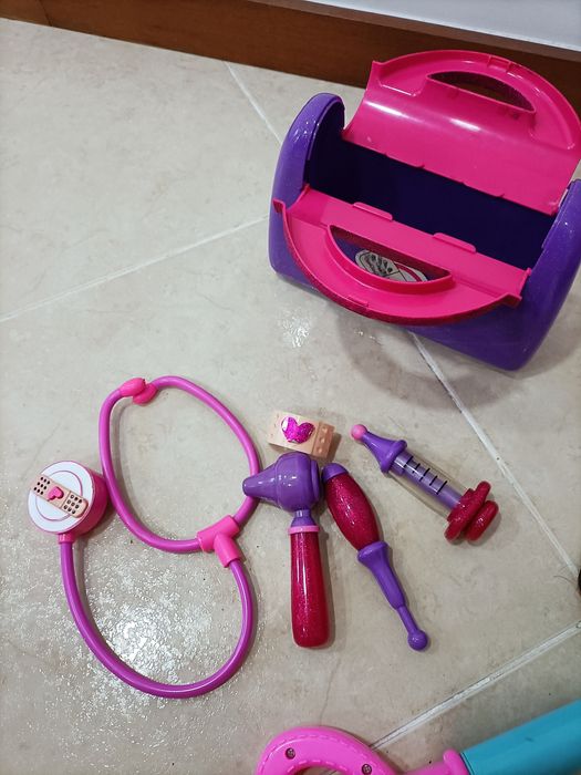 Clinica móvel Doutora Brinquedos