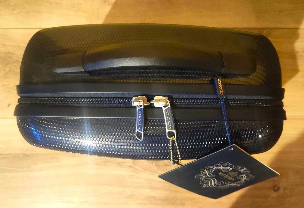 Kosmetyczka podróżna z polikarbonu marki WITTCHEN granatowa