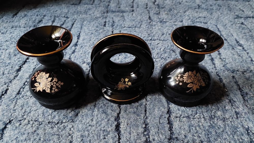 Serwetnik porcelanowy i świeczniki DECER
