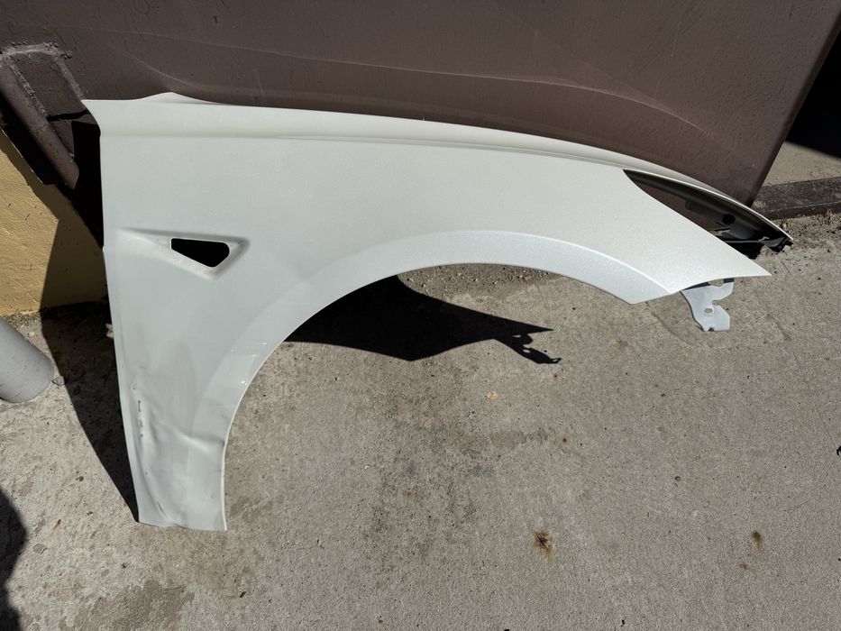 Продам правое крыло Цвет оригинал PPSW под ПДР, Tesla model 3