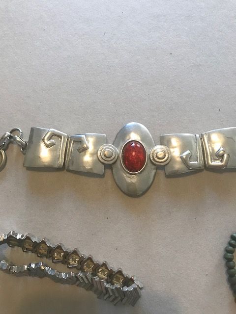 Pulseiras em bom estado
