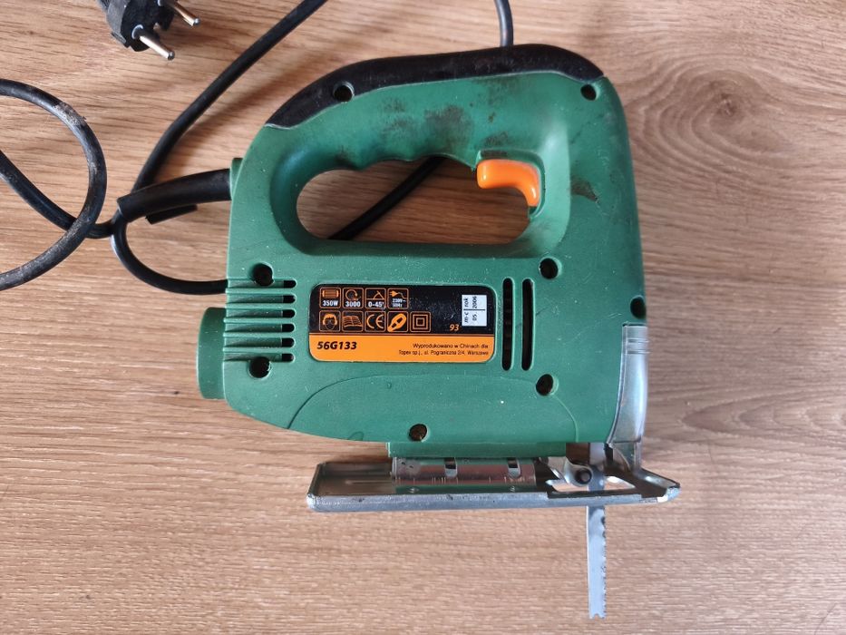 Wyrzynarka Tecform model 56G133. 350W, sprawna. Stan jak na zdjęciach.