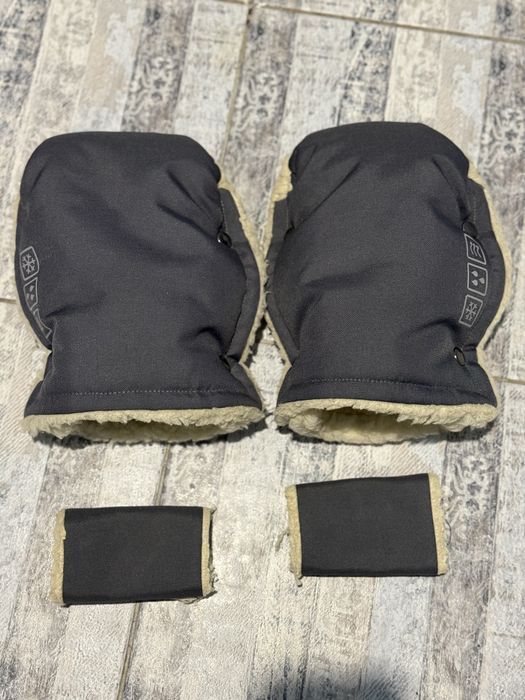 Рукавички на візочок (всередині овчина)